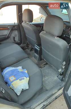 Седан Opel Vectra 1990 в Луцьку