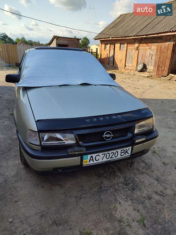 Седан Opel Vectra 1990 в Луцьку