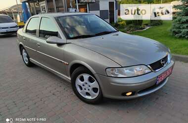 Седан Opel Vectra 1999 в Сарнах