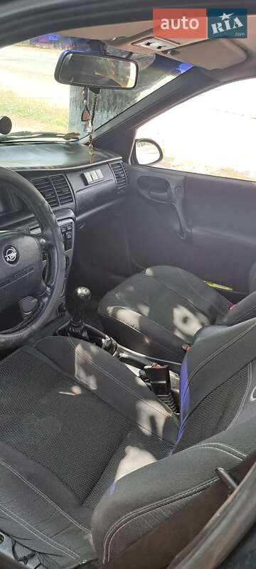 Седан Opel Vectra 1998 в Вознесенську