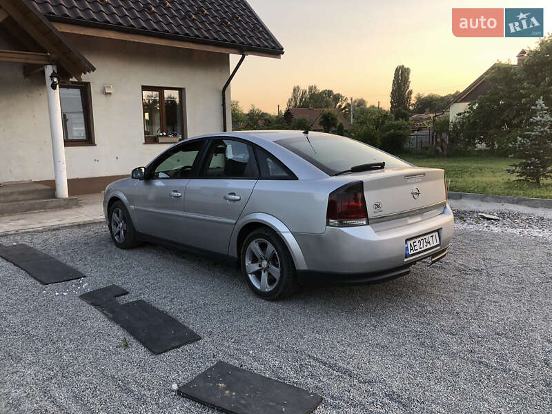 Лифтбек Opel Vectra 2004 в Кривом Роге фото 4 Лифтбек Opel Vectra 2004 в Кривом Роге