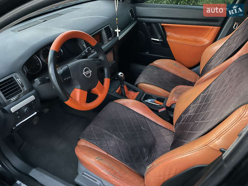 Седан Opel Vectra 2005 в Івано-Франківську