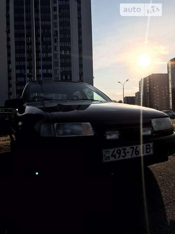 Седан Opel Vectra 1990 в Черкасах