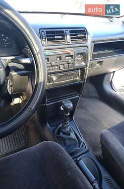 Седан Opel Vectra 1989 в 