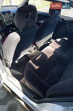Седан Opel Vectra 1989 в 