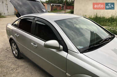 Ліфтбек Opel Vectra 2005 в Стрию