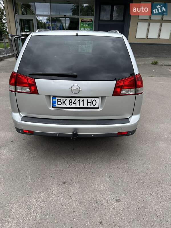 Універсал Opel Vectra 2004 в Рівному