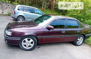 Седан Opel Vectra 1993 в Зборове