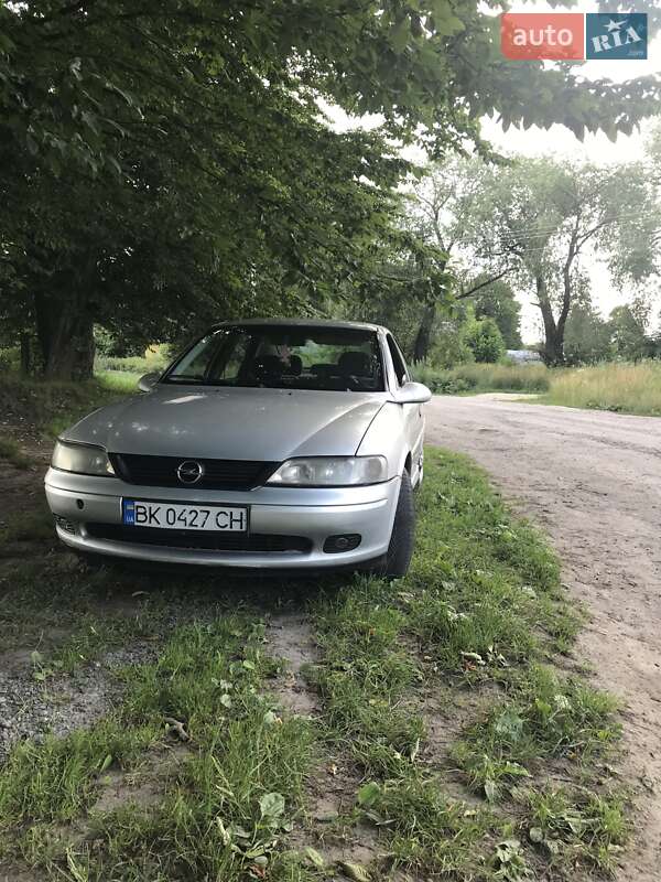 Седан Opel Vectra 1999 в Рівному