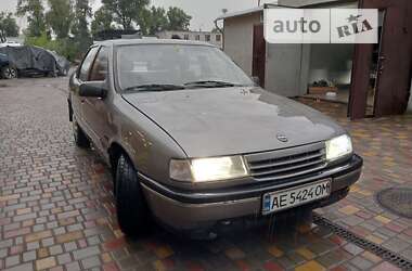 Седан Opel Vectra 1990 в Дніпрі