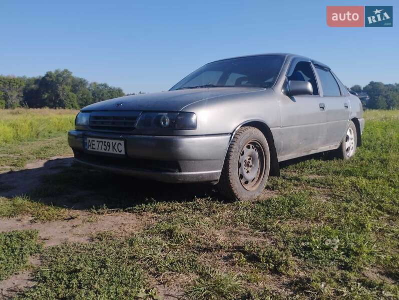 Седан Opel Vectra 1993 в Днепре