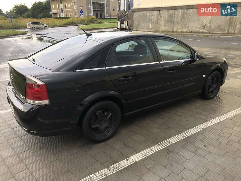 Ліфтбек Opel Vectra 2006 в Львові