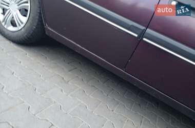 Седан Opel Vectra 1993 в Тростянці