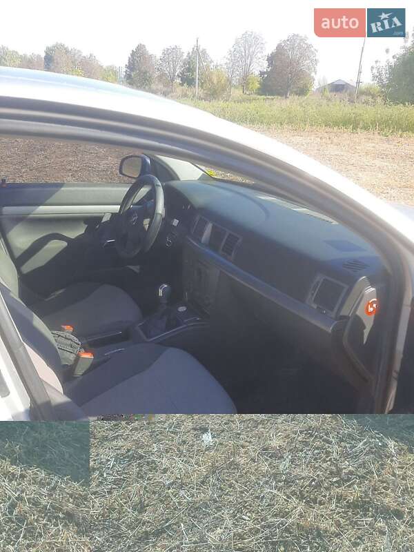 Седан Opel Vectra 2003 в Миргороде фото 5 Седан Opel Vectra 2003 в Миргороде