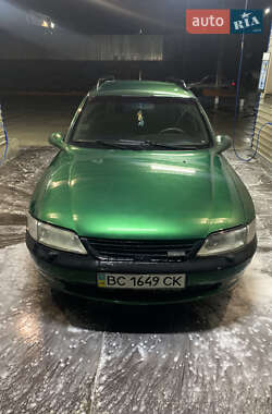 Универсал Opel Vectra 1997 в Бориславе