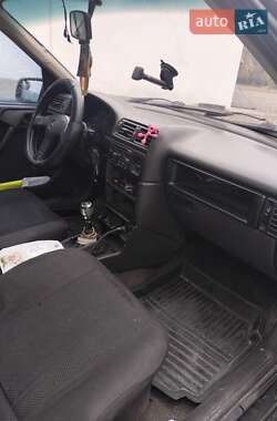 Седан Opel Vectra 1989 в Олександрії