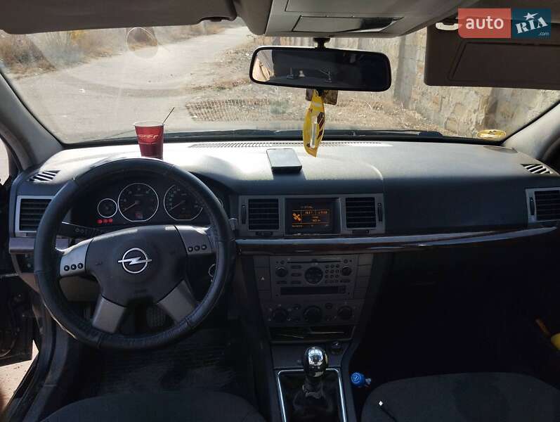 Універсал Opel Vectra 2004 в Роздільній