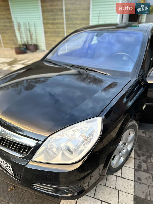 Седан Opel Vectra 2006 в Трускавце