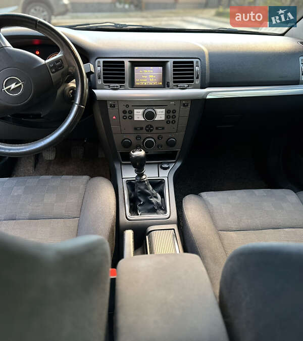 Седан Opel Vectra 2006 в Трускавце