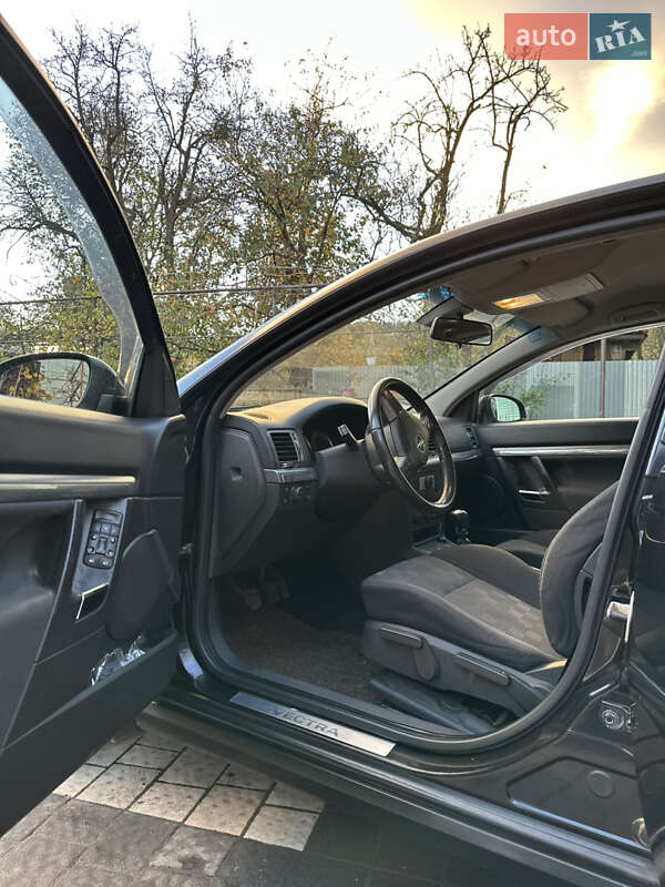 Седан Opel Vectra 2006 в Трускавце
