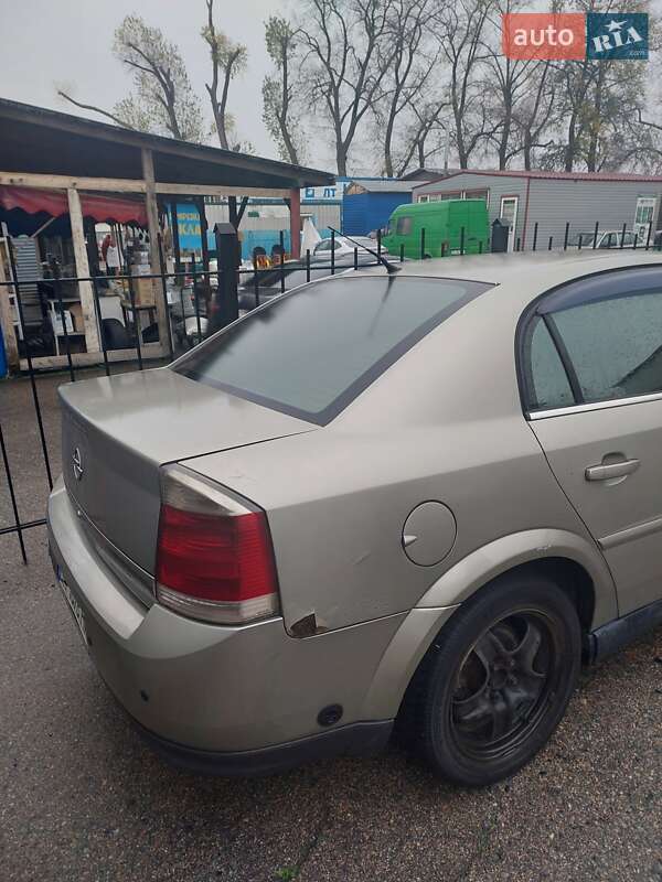 Седан Opel Vectra 2004 в Киеве