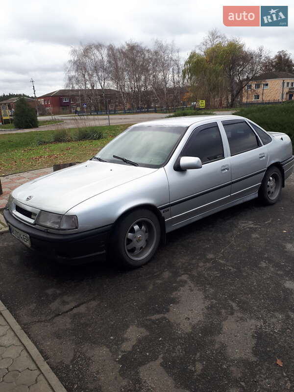 Седан Opel Vectra 1992 в Змиеве
