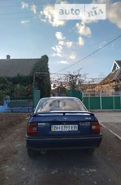 Седан Opel Vectra 1989 в Сарате