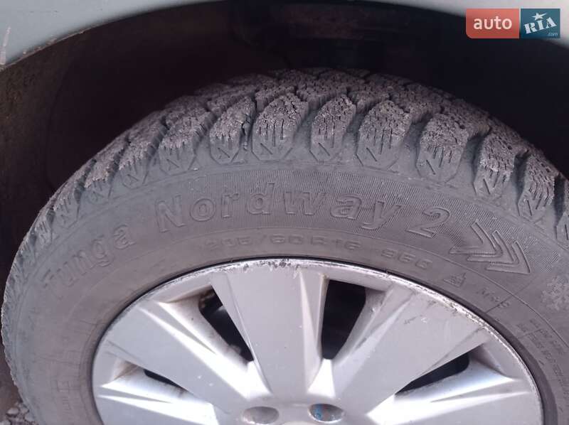 Седан Opel Vectra 2004 в Новому Бузі