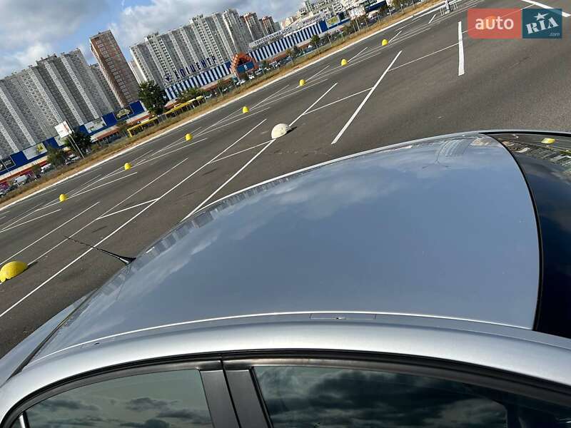 Седан Opel Vectra 2004 в Киеве