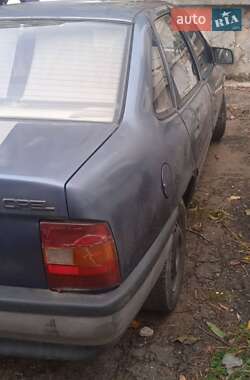 Седан Opel Vectra 1989 в 
