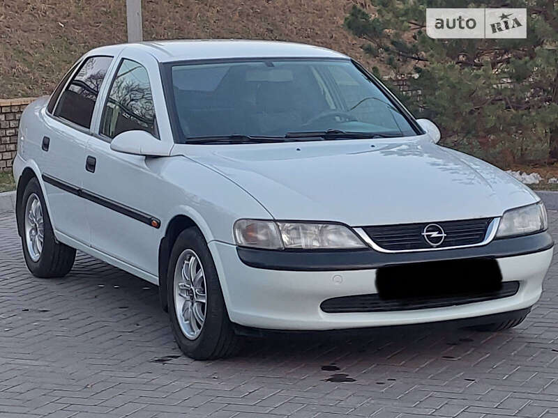 Седан Opel Vectra 1999 в Каменском