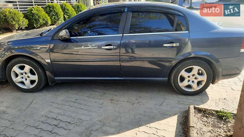 Седан Opel Vectra 2007 в Ровно
