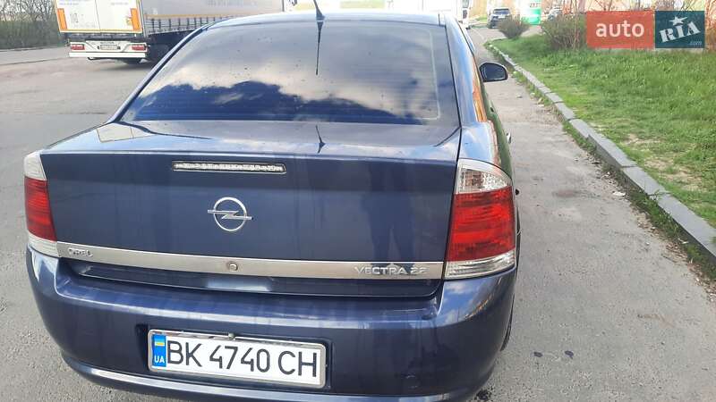 Седан Opel Vectra 2007 в Ровно