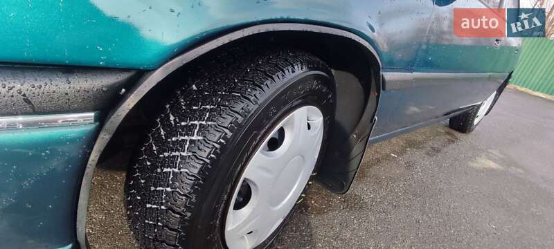 Ліфтбек Opel Vectra 1994 в Малині