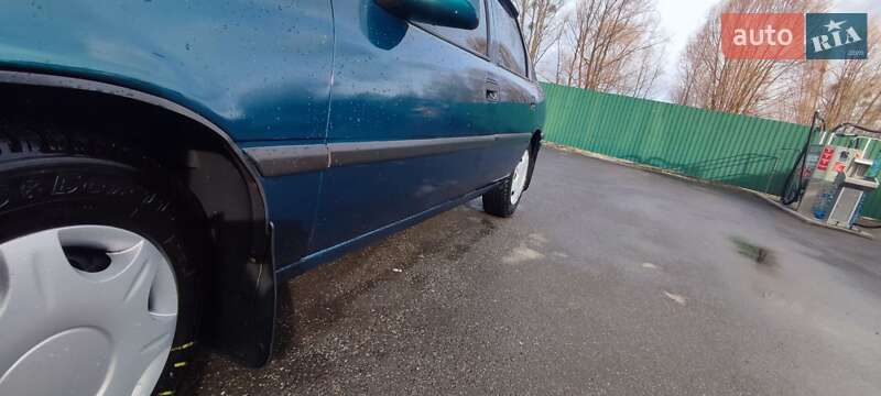 Ліфтбек Opel Vectra 1994 в Малині