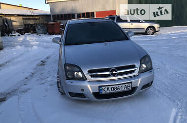 Ліфтбек Opel Vectra 2003 в Києві