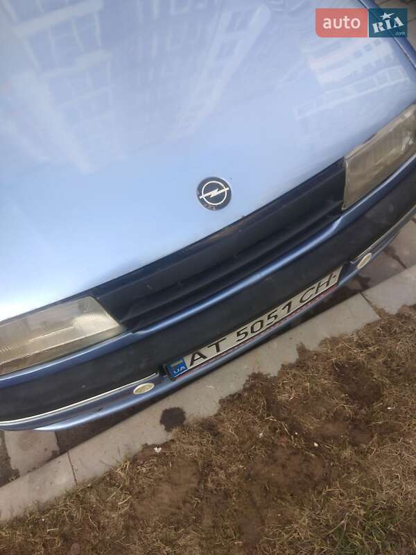 Седан Opel Vectra 1991 в Ивано-Франковске