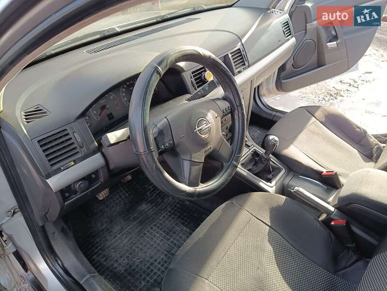 Седан Opel Vectra 2002 в Белой Церкви