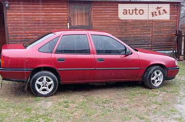 Седан Opel Vectra 1990 в Вижнице