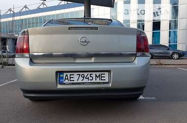 Седан Opel Vectra 2005 в Кривом Роге