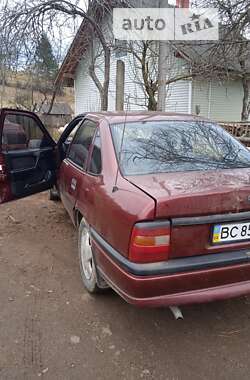Седан Opel Vectra 1993 в Славском