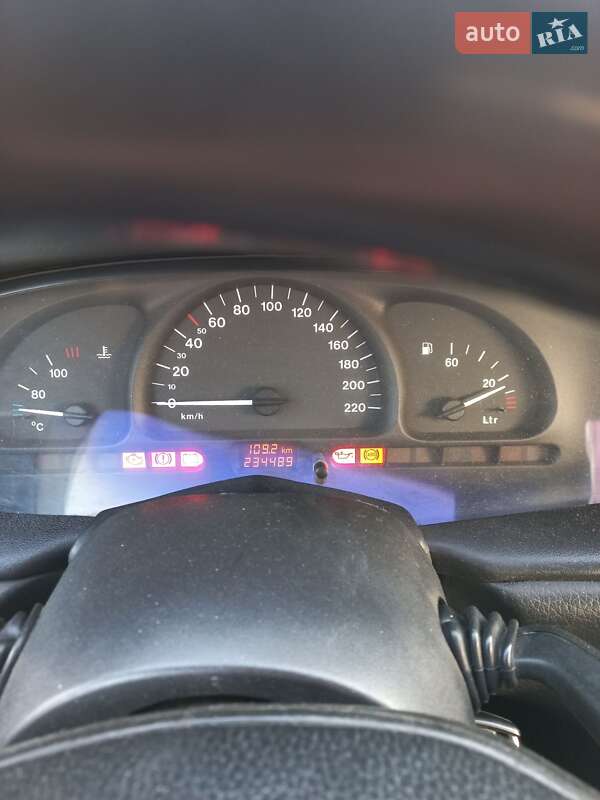 Седан Opel Vectra 1998 в Южноукраинске