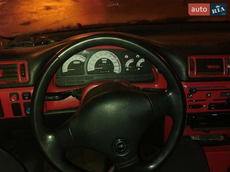 Седан Opel Vectra 1996 в Львове