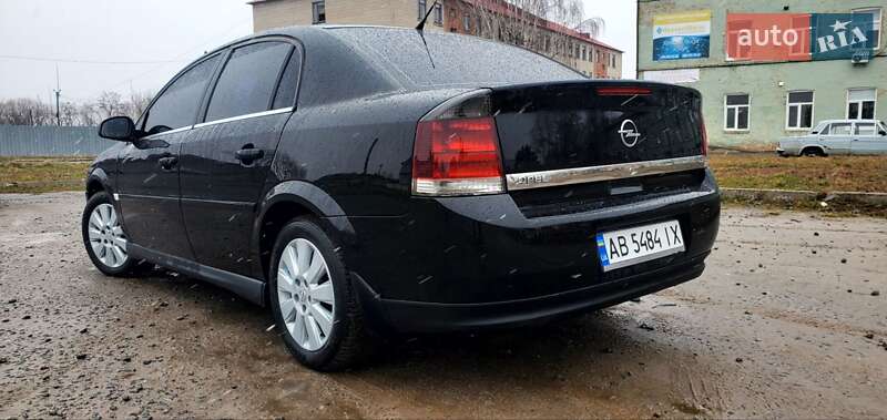 Седан Opel Vectra 2004 в Бердичеве