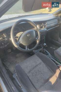 Седан Opel Vectra 1996 в Виннице