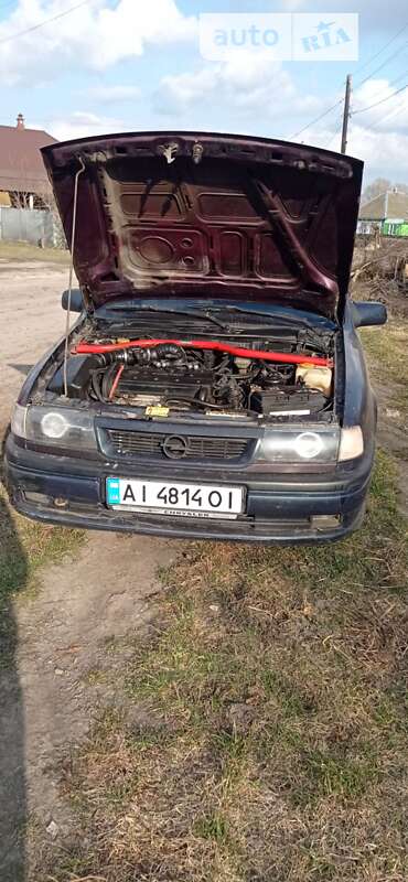 Лифтбек Opel Vectra 1995 в Прилуках