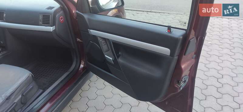 Универсал Opel Vectra 2004 в Луцке