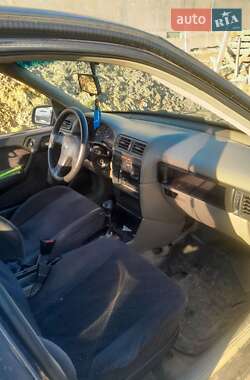 Седан Opel Vectra 1989 в 