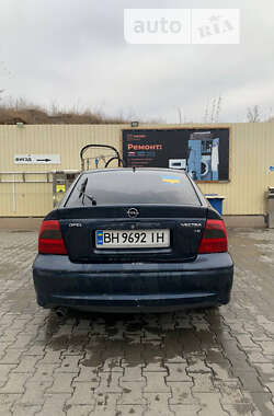 Лифтбек Opel Vectra 2001 в Одессе