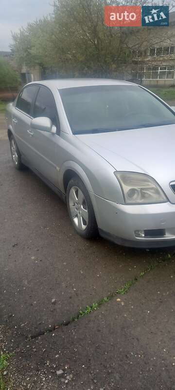 Седан Opel Vectra 2004 в Ужгороде